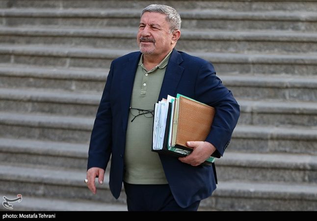 تراژدی یا کمدی؟ عملیات روانی رئیس شورای اطلاع‌رسانی دولت علیه دولت؟!