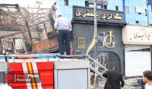 خسارت آشوبگران به ده‌ها مغازه و فروشگاه زنجیره‌ای در مازندران