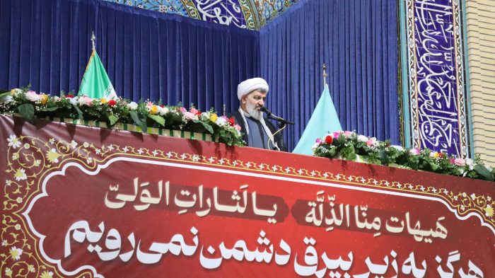 با کم‌کاری به دشمن فرصت ضربه زدن ندهیم
