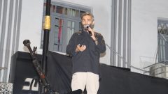 تنگه هرمز را با جانمان حفظ می‌کنیم/ جهان باید به چهارمین ابرقدرت نظامی دنیا سلام کند